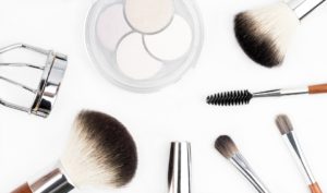 Профессиональные кисти для макияжа: обзор фирм и брендов