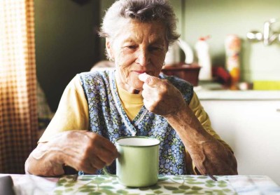 Лекарства от недержания мочи у женщин пожилого возраста фото