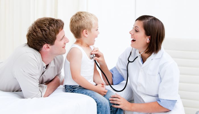 Как лечить гипергидроз у ребенка?