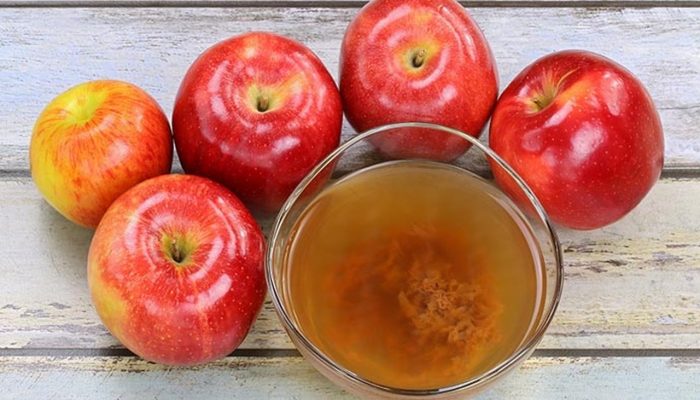 Яблочный уксус от целлюлита и растяжек: обертывания и растирание