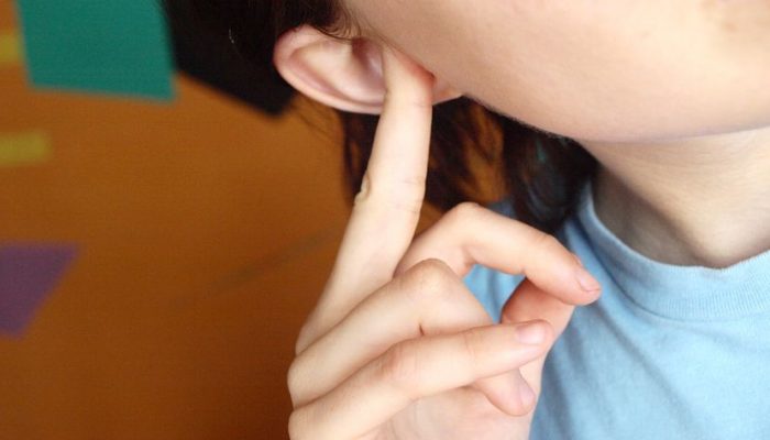 Почему возникает и как выглядит ушной дерматит? Методы лечения болезни