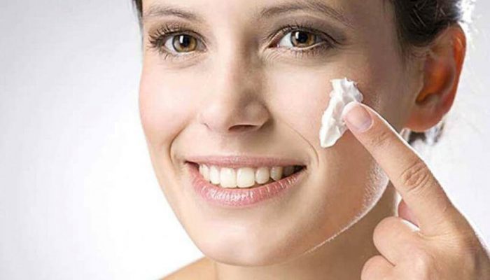 Как ухаживать за сухой кожей лица?