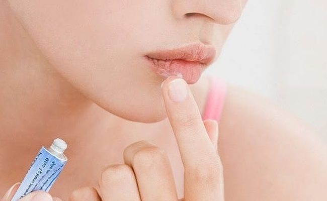 Как убрать шрам на губе?