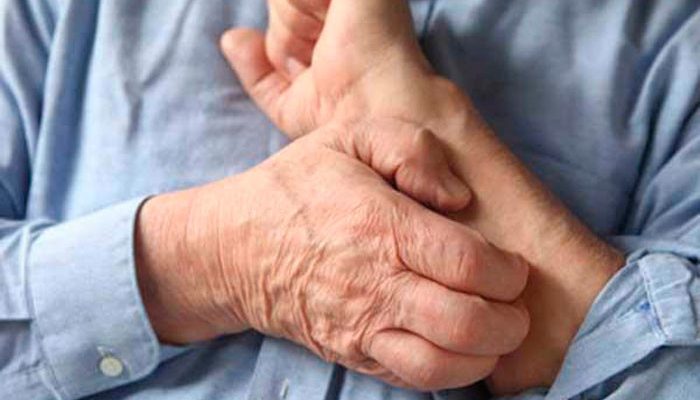 Почему возникает зуд кожи тела у пожилых людей? Причины старческого дерматита, а также эффективные методы лечения